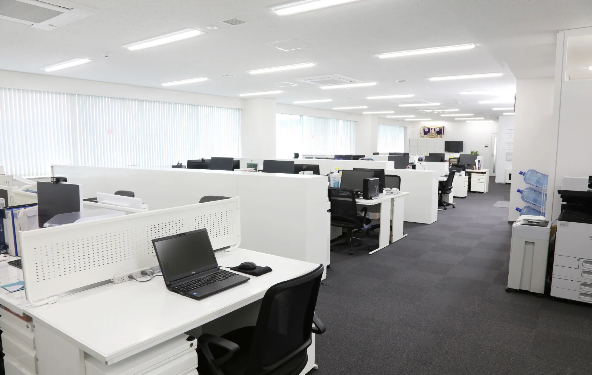 オフィス風景の画像